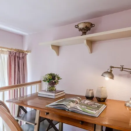 Timeless Palazzo In The Heart Of Apartment *