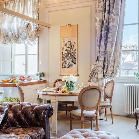 Timeless Palazzo In The Heart Of *