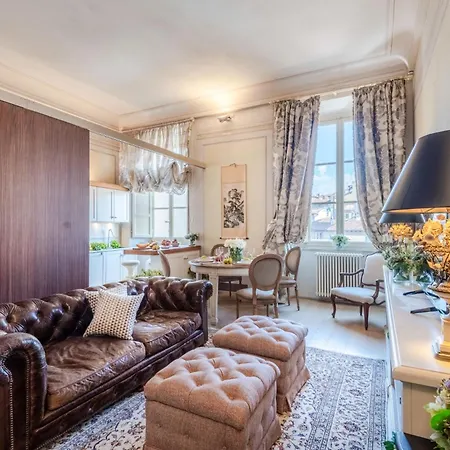 Timeless Palazzo In The Heart Of Apartment