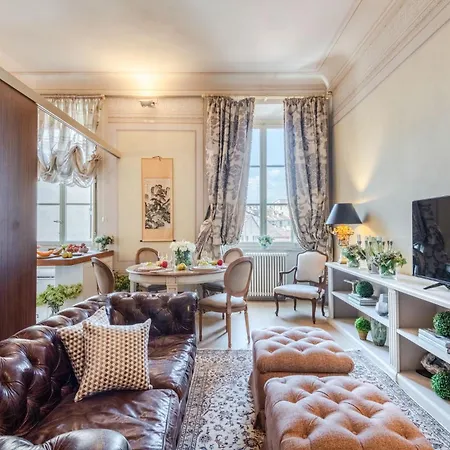 Timeless Palazzo In The Heart Of Appartement Lucca